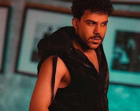 عکس پیام عباسی خواننده