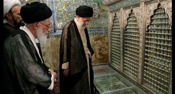 عکس پیکر شهید دستغیب