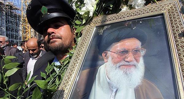 عکس پیکر شهید دستغیب