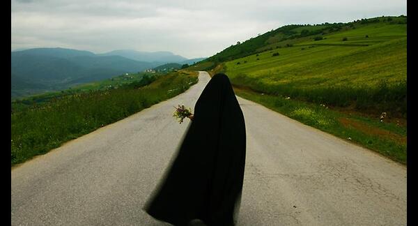 عکس دختر شهید علمدار