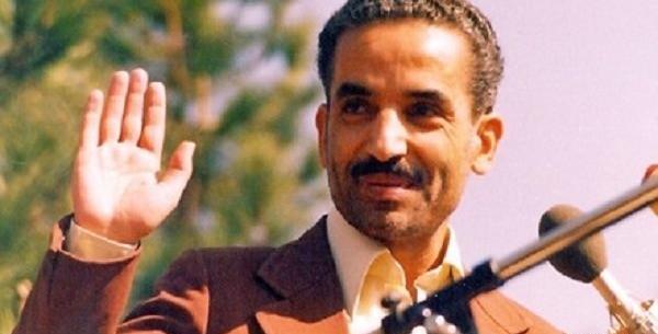 عکس شهید رجایی و رئیسی