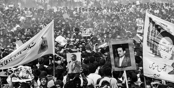 عکس جسد شهید رجایی و باهنر