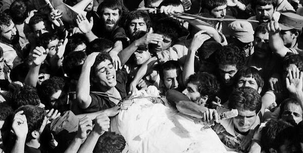 عکس جسد شهید رجایی و باهنر