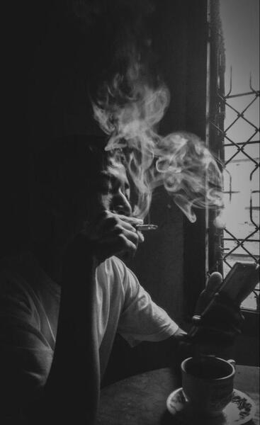 لاتی پسرانه عکس پروفایل مشروب