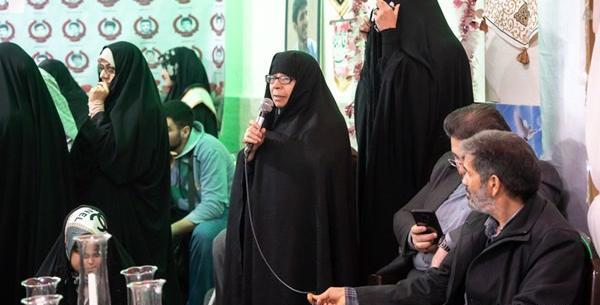 عکس خواهر شهید مجید قربانخانی