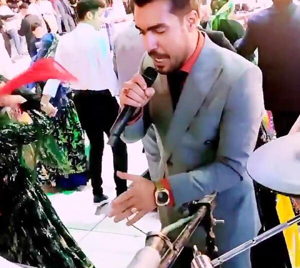 عکس فرشید حکمتی و همسرش