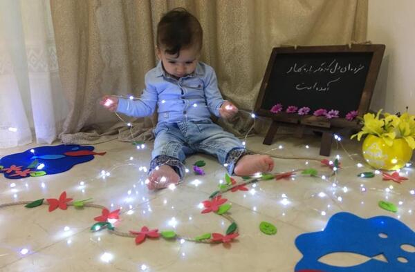 عکس ماهگرد نوزاد با ریسه