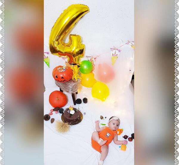 عکس ماهگرد با بادکنک عددی