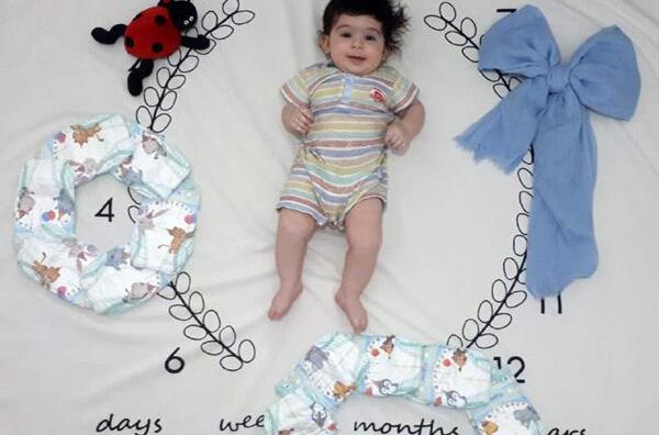 عکس ماهگرد چهار ماهگی دختر