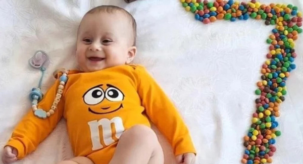 عکس ماهگرد 7 ماهگی دختر
