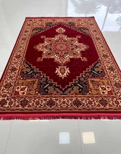 عکس فرش ماشینی قرمز