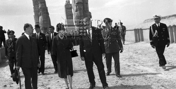 عکس ملکه انگلیس در ایران