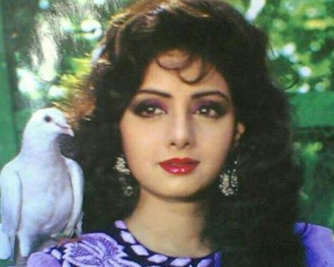 عکس سری دیوی ملکه مارها