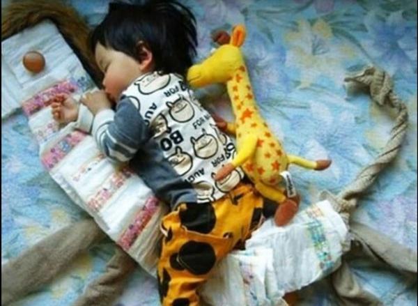 ماي بيبي ایده عکس ماهگرد نوزاد با پوشک