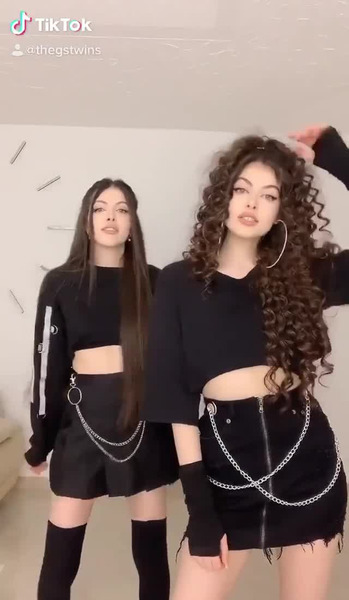 عکس دختر دوقلو خوشگل بزرگ