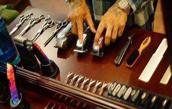 عکس وسایل آرایشگاه مردانه