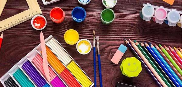 عکس از وسایل هنری