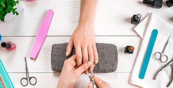 عکس وسایل ناخن برای پروفایل
