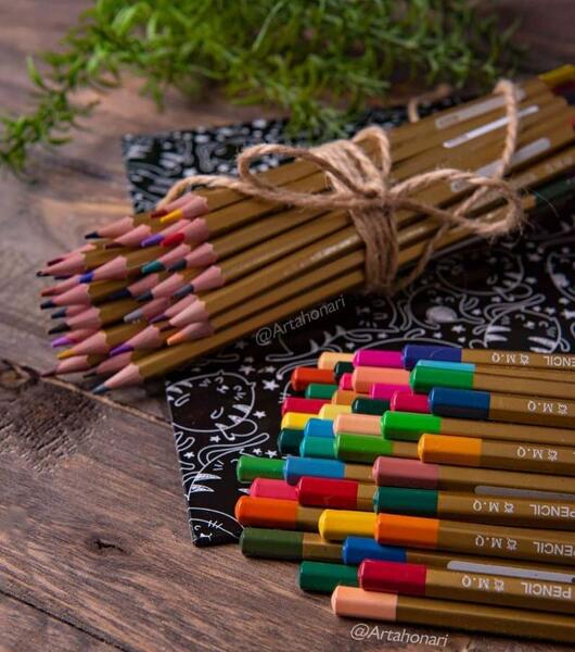 گرافیک عکس وسایل نقاشی برای پروفایل