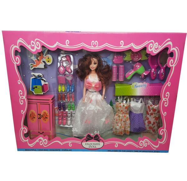 عکس عروسک باربی با وسایل