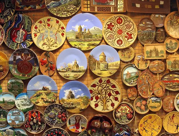 عکس صنایع دستی ارمنستان وسایل چوبی