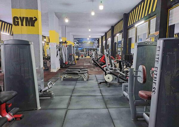 عکس از وسایل باشگاه بدنسازی
