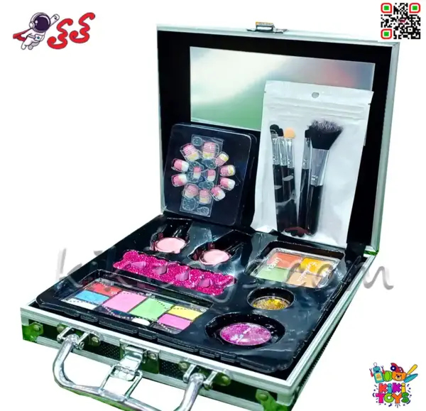 عکس وسایل آرایش بچه گانه