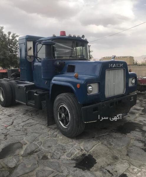 عکس داخل تریلی ماک