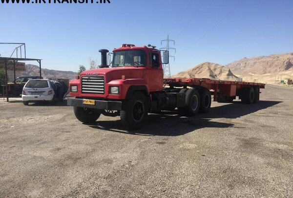 عکس داخل تریلی ماک