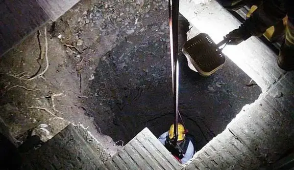 عکس داخل چاه دستشویی