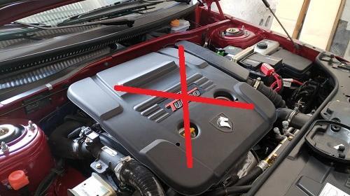 عکس داخل دنا پلاس توربو ۶ دنده دستی