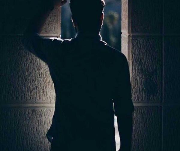 عکس فیک پسرونه از یک نفر