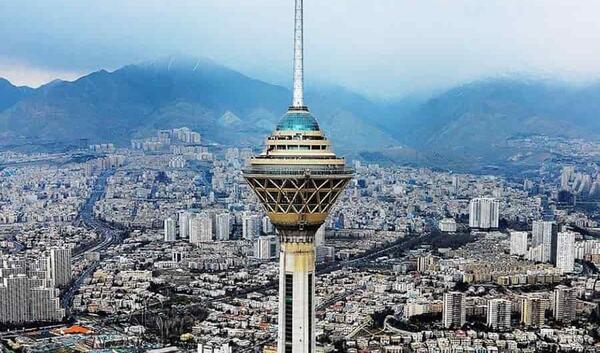 عکس داخل رستوران برج میلاد