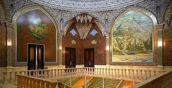 عکس داخل قصر شاه