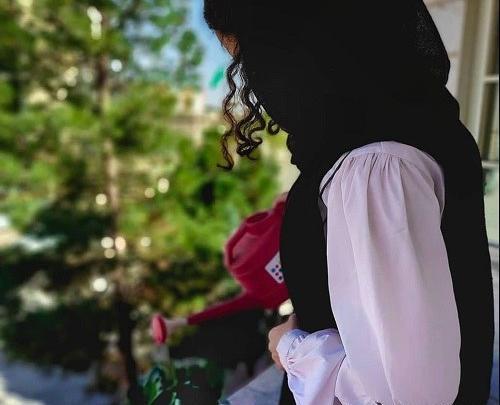 عکس فیک دختر ایرانی از پشت سر