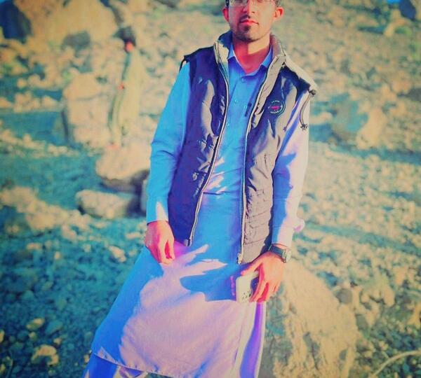 عکس دختر فیک چشم آبی