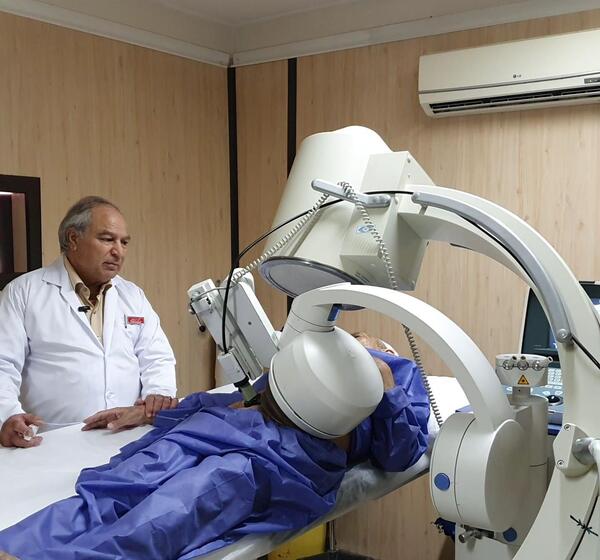 عکس دستگاه سنگ شکن کلیه