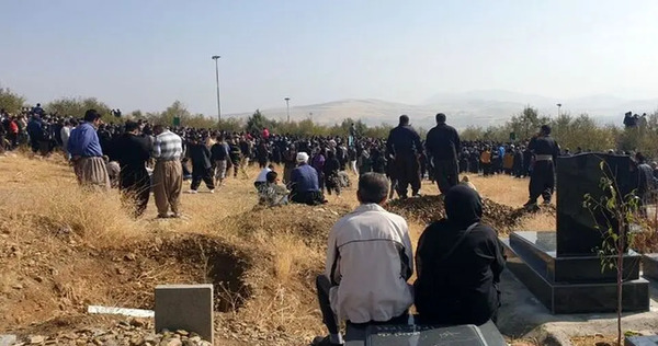 عکس سنگ قبر مهسا امینی جدید