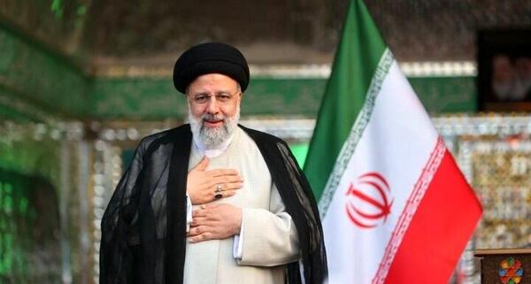 عکس سنگ قبر پدر رئیسی