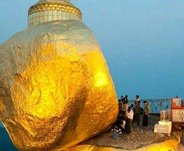 عکس بزرگترین سنگ جهان