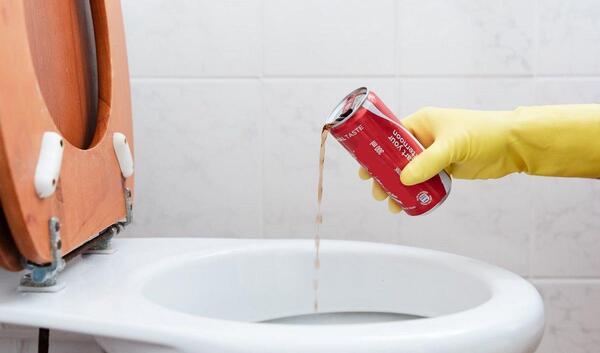 عکس سنگ دستشویی کثیف
