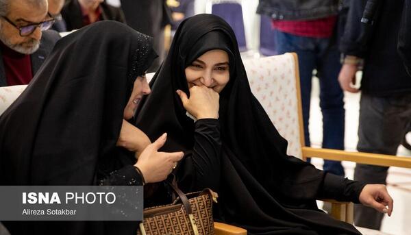 عکس همسر و فرزندان شهید سردار سلیمانی