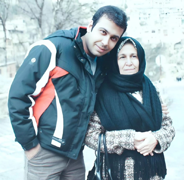عکس همسر محسن چاوشی و فرزندش