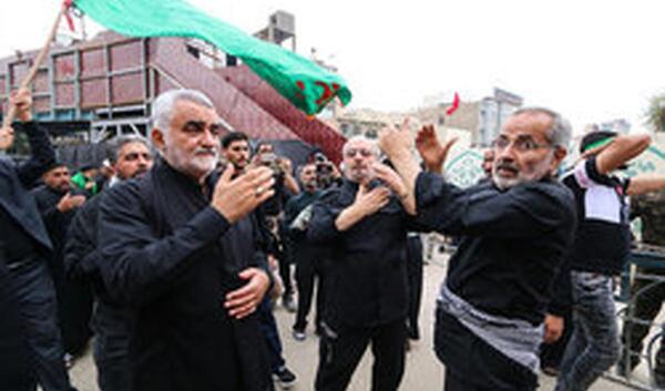 عکس جلیلی در راهپیمایی اربعین