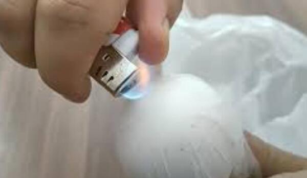 عکس سنگ سفید الماس