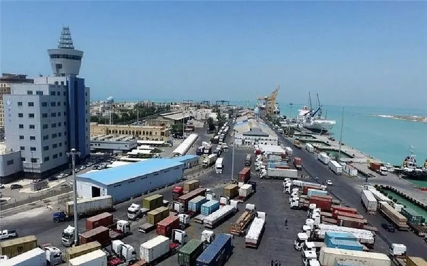 عکس سنگ سیاه جاسک