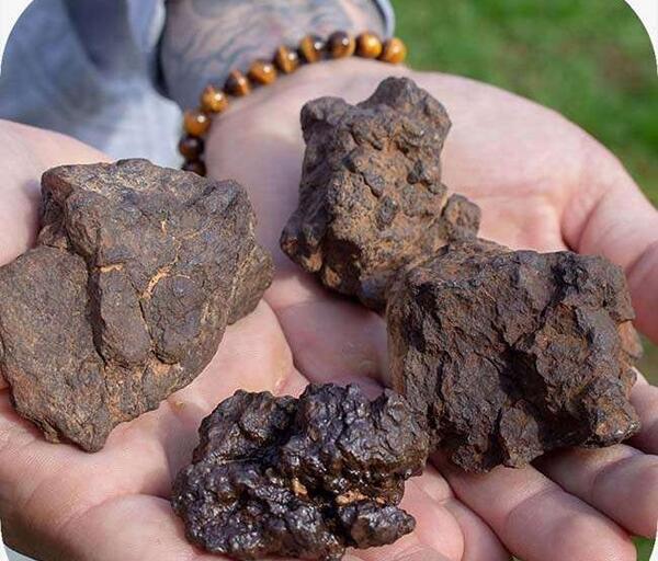 عکس سنگ های شهاب سنگ