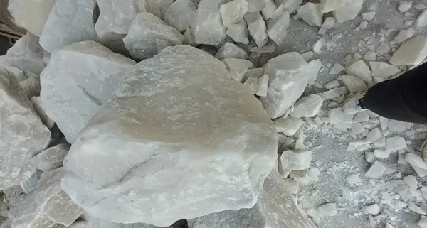 عکس سنگ نمک سفید