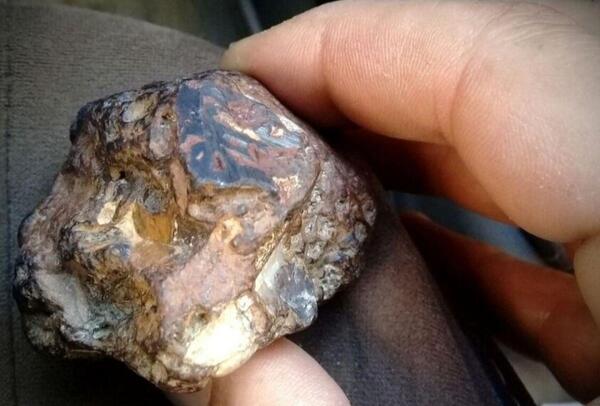 عکس سنگ نقره ای