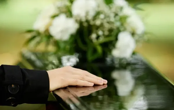 عکس قبر خاک شده
